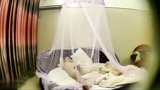 温馨房年轻情侣啪啪大战